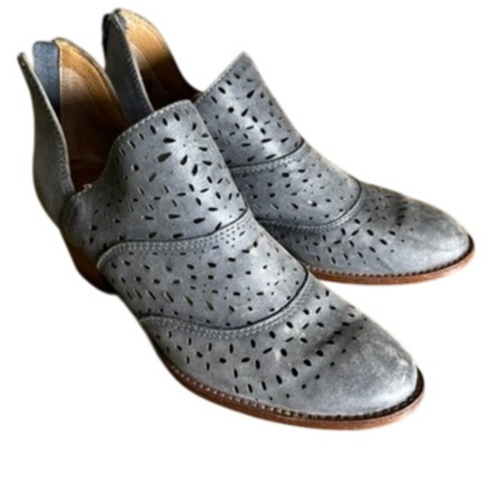 Sofft Blue Gray Size 8 Cutout Ankle Boots Booties Block Heel Zipper Comfort